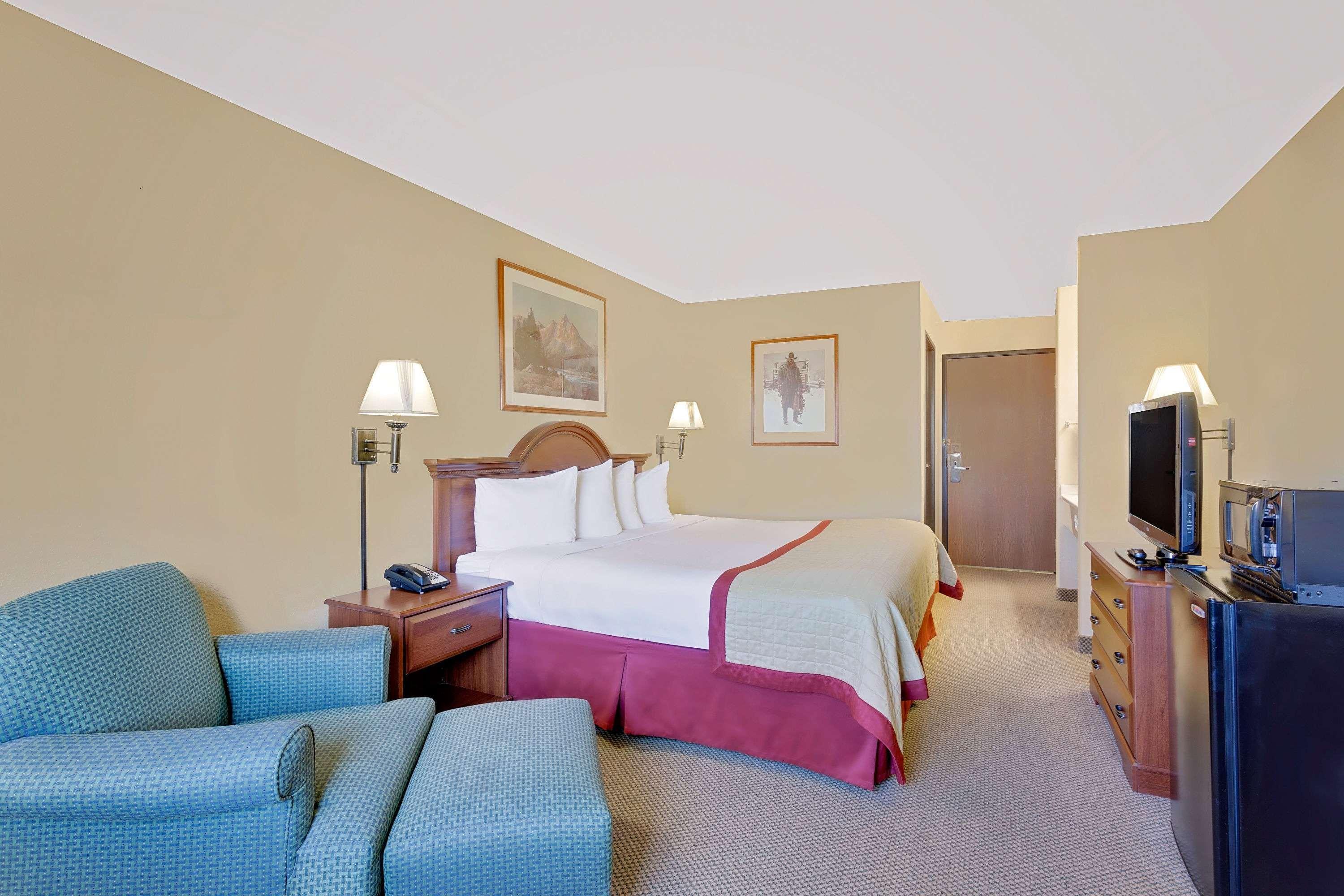 Pinedale Hotel & Suites Exteriér fotografie